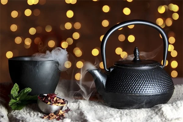 Aromasイチゴ栽培で失敗しないたった3つのコツ。知っておきたい水やり、日当たり、肥料のポイント